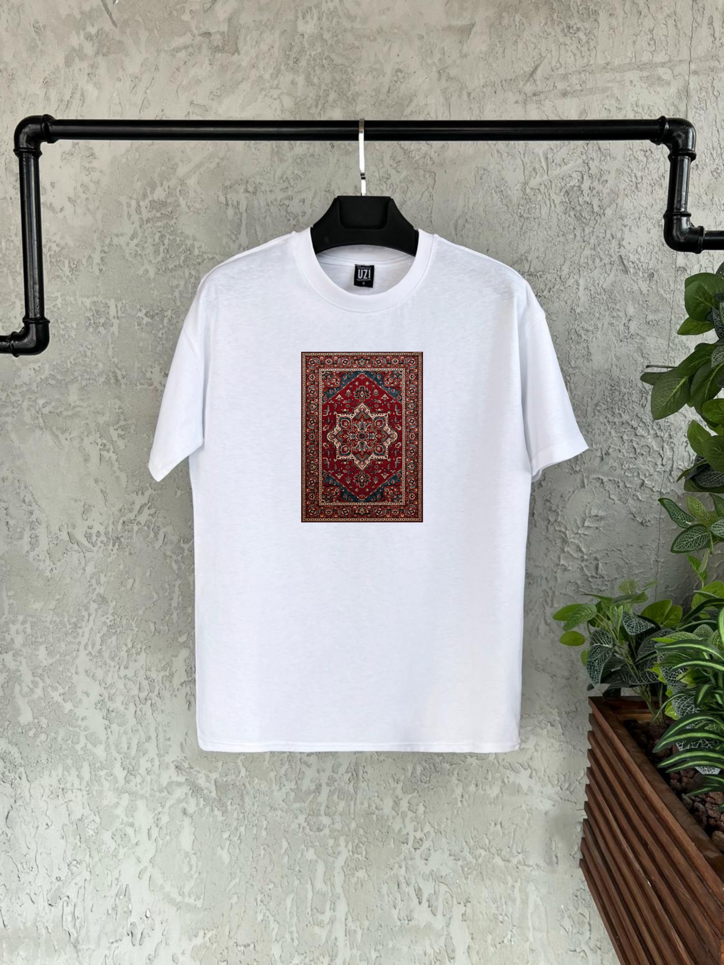 Halı Baskılı T-shirt