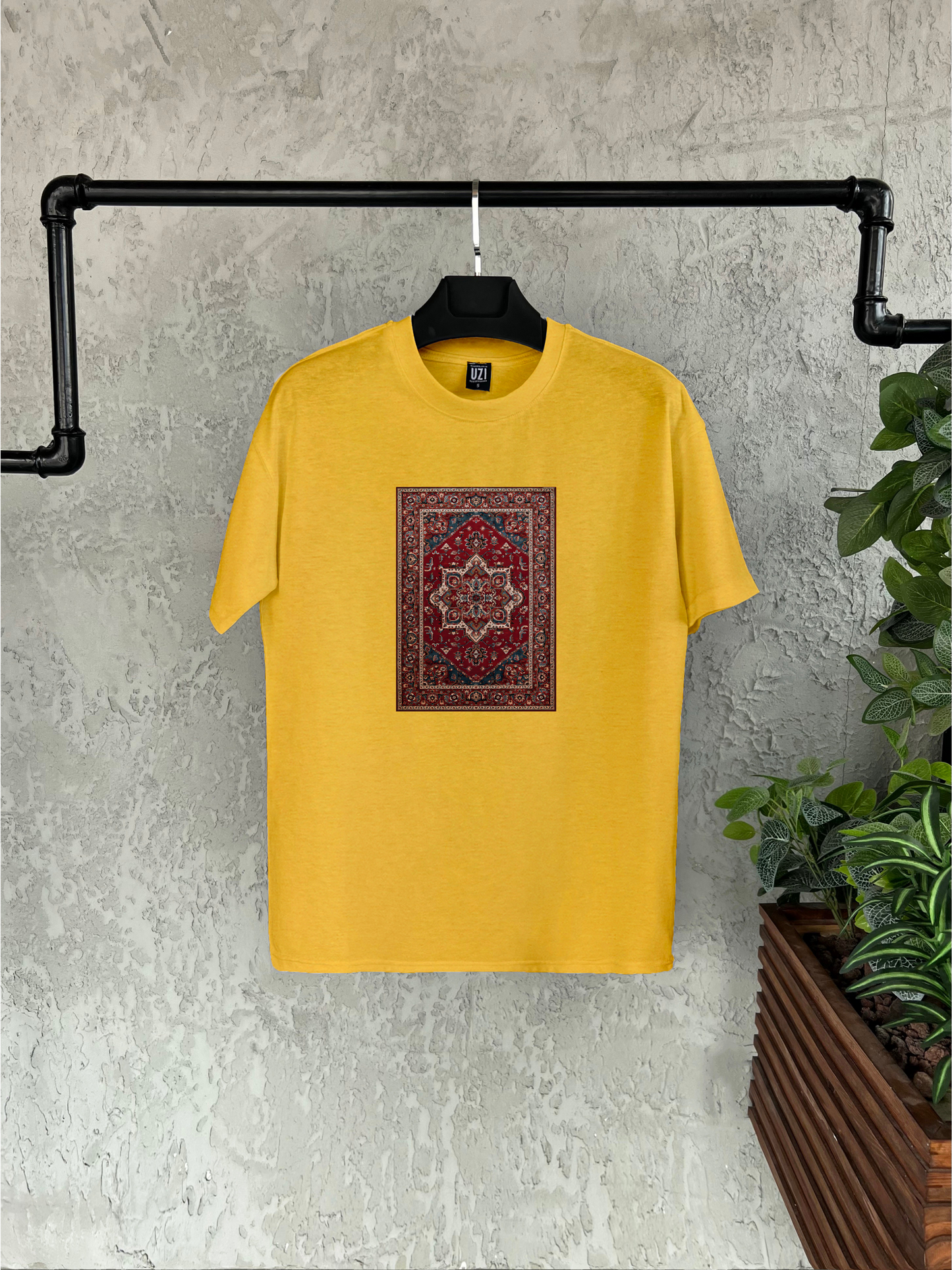 Halı Baskılı T-shirt