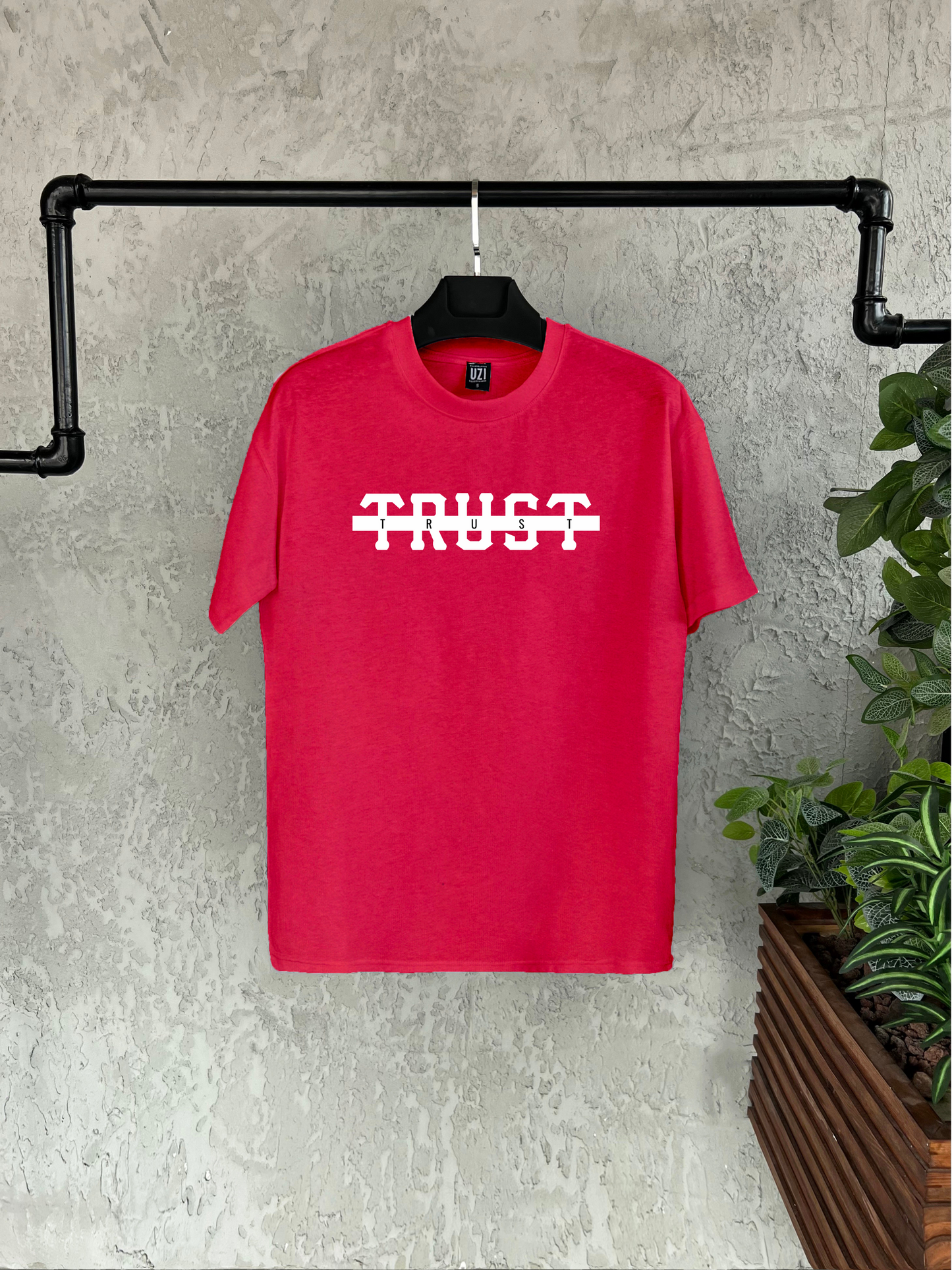 Trust Baskılı T-shirt