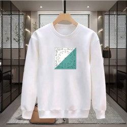 KARE ETNİK BASKILI BEYAZ SWEATSHİRT KARE ETNİK BASKILI BEYAZ SWEATSHİRT