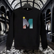 M BASKILI SİYAH SWEATSHİRT